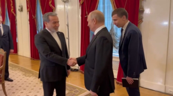 Иранның СІМ басшысы В. Путинмен кездесті