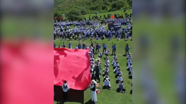 В Кыргызстане отменили все массовые мероприятия с участием школьников