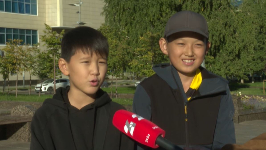 Балалар бақытты отбасы туралы не дейді?