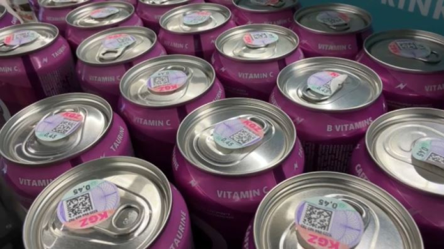 Кыргызстан ограничивает продажу и рекламу энергетиков подросткам