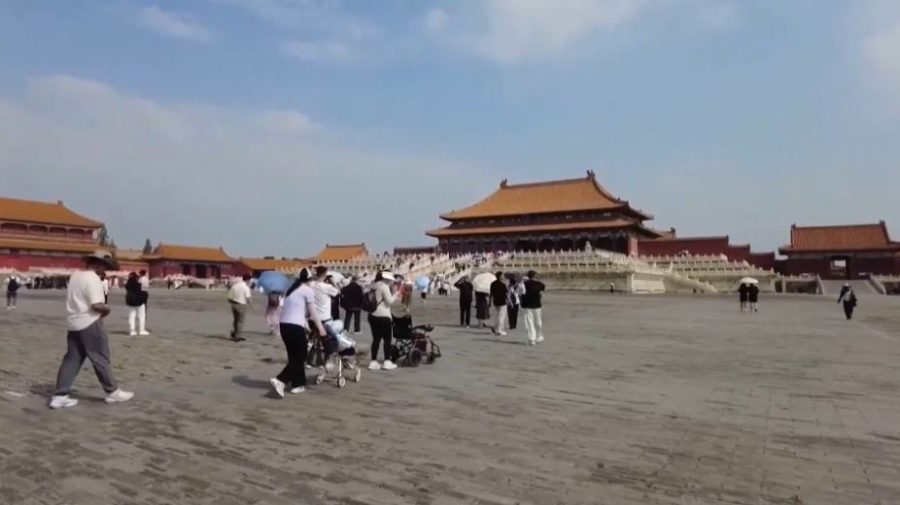 Китай ввёл безвизовый режим для 75 стран