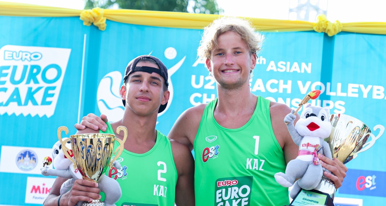 Казахстан впервые выиграл молодежный ЧА по пляжному волейболу