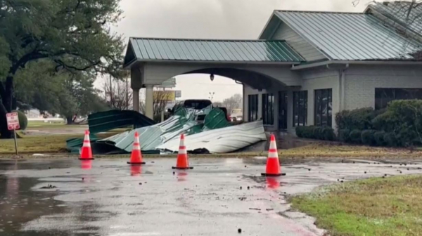 АҚШ-та 10 торнадо соқты