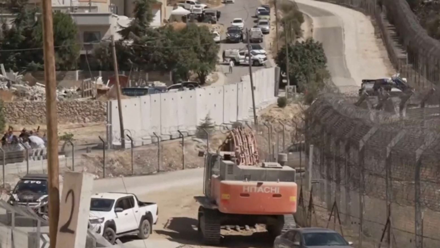 Израиль Сириямен арадағы қорғанын бекітуді күшейтті