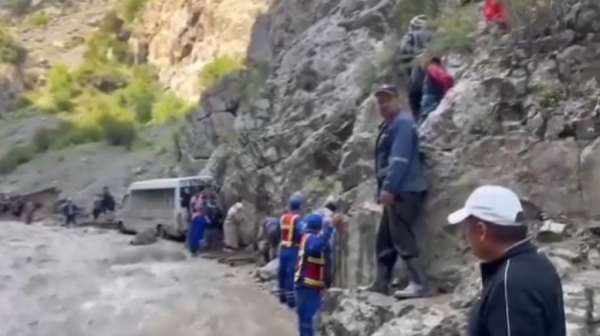 Қырғызстанда іздеу-құтқару жұмыстары жалғасып жатыр