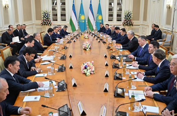 Неформальная встреча Токаева и Мирзиёева состоялась в Алматы
