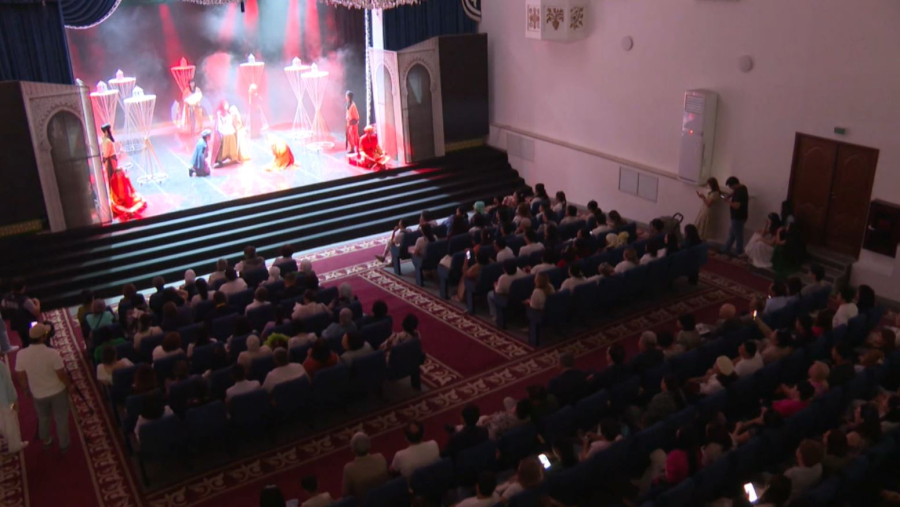 Таразда жастар театры алғашқы спектаклін сахналады