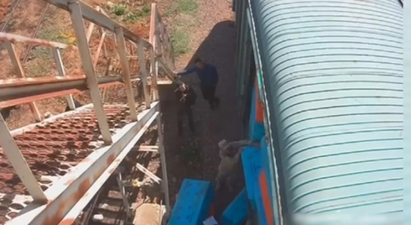 Вагон сигарет пытались завезти незаконно в РК