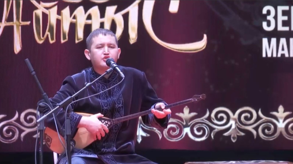 «Бабамның төрі – Байтағым» республикалық ақындар айтысы өтті