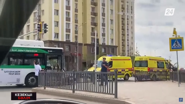 Жеңіл көлік автобусқа соғылды | Кезекші бөлім