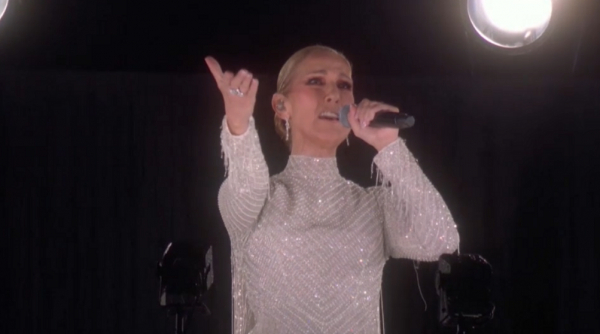 Айықпас дертке шалдыққан Селин Дион Парижде ән шырқады