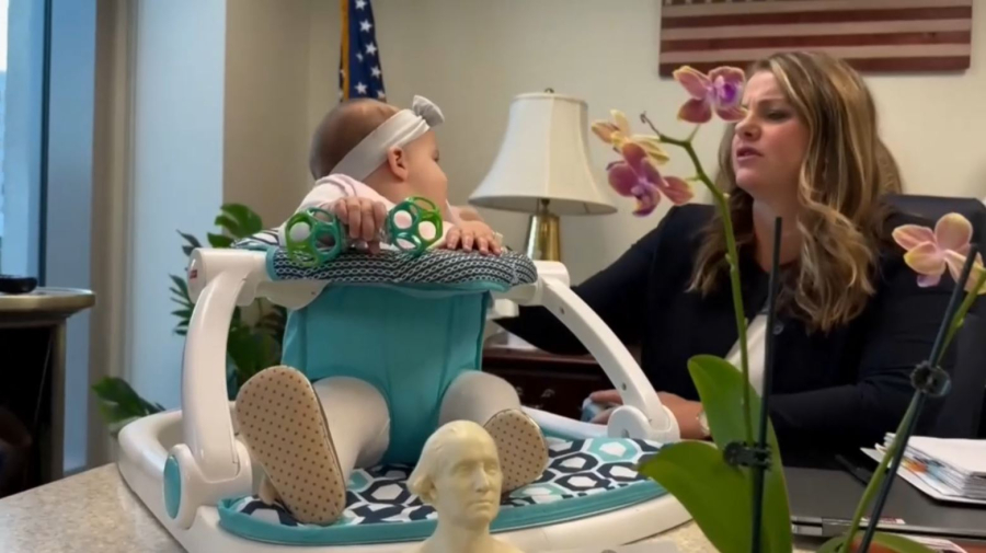 Капитолий ғимаратында бала күту қызметі ашылды