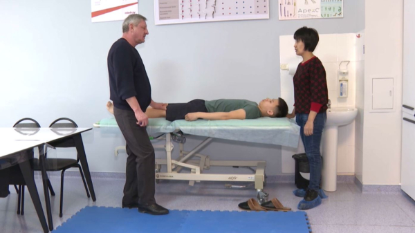 Елде алғаш рет жасөспірімдердің жамбас буынын эндопротездеу операциясы жасалды