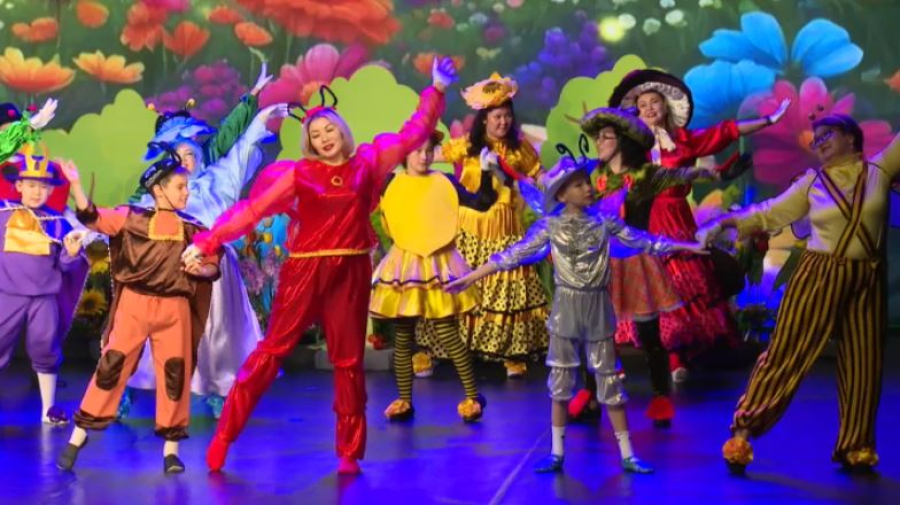 Инклюзивный мюзикл «Муха-Цокотуха» показали в Астане