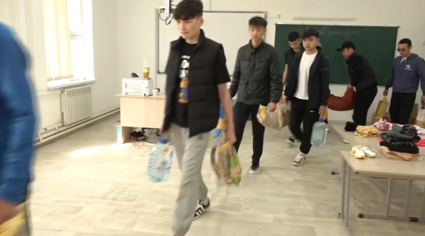 300-ге жуық ерікті көмекке келді