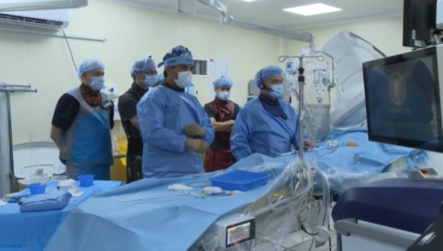 Новую технологию лечения аритмии сердца внедрили в Алматы