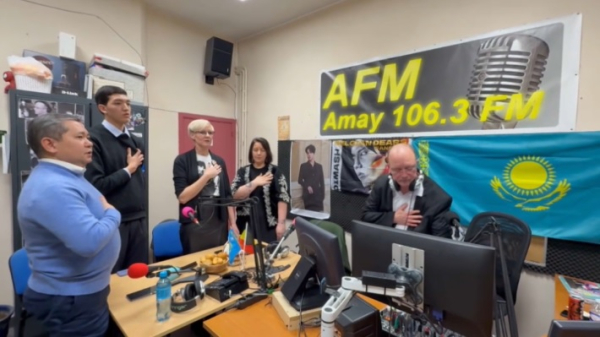 Радио Бельгии посвятило эфир Димашу Кудайбергену