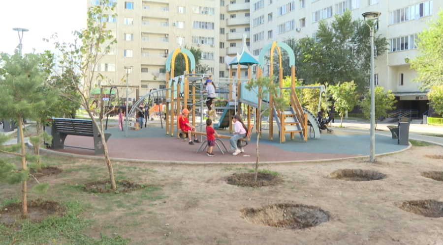 «Бюджет народного участия»: более 60 дворов благоустроили в Астане