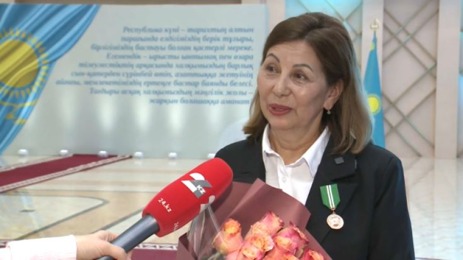 Аграрии, врачи и педагоги Костанайской области получили госнаграды