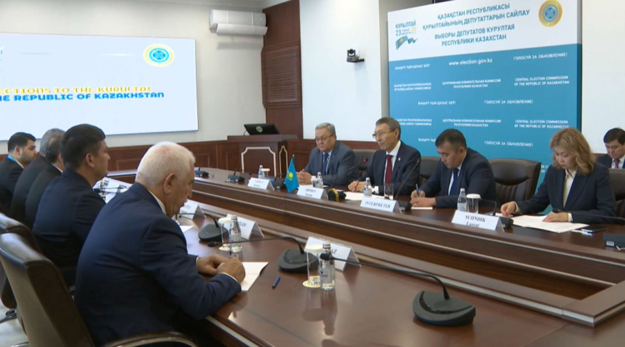 ОСК төрағасы бірқатар миссия мүшелерімен кездесті
