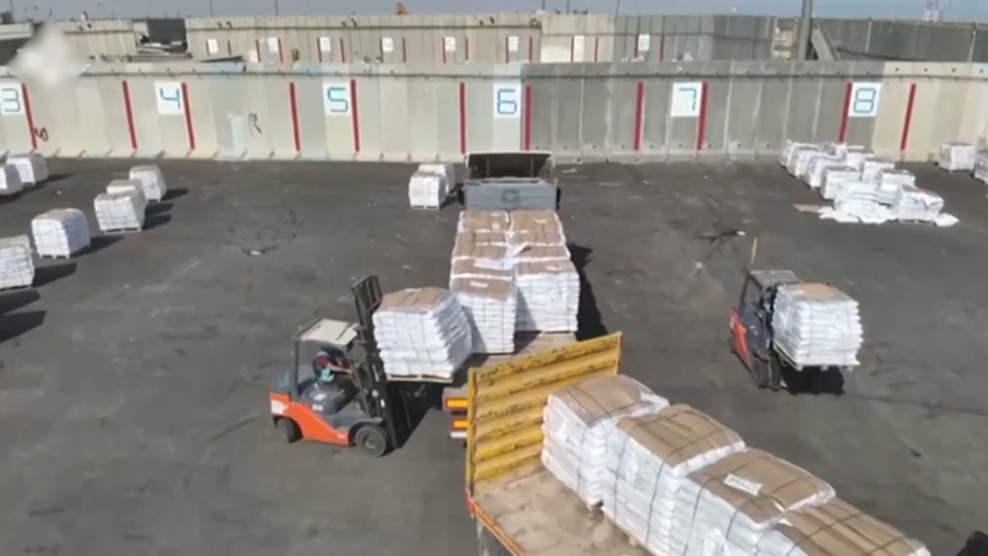 Газаға гуманитарлық көмек тиеген 100 жүк көлігі кіргізілді