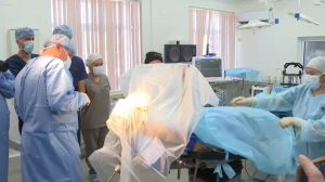 Операции по вживлению электродов пациентам с болезнью Паркинсона провели в Туркестанской области