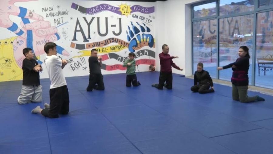 В Актобе 40 детей с особыми потребностями посещают клуб «Жас жауынгер»