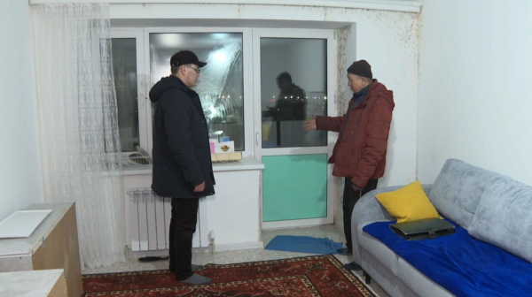 Тасқыннан кейін атбасарлықтарға берілген жаңа үйлер сапасыз болып шықты