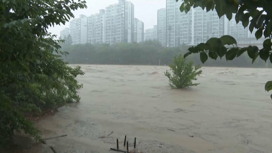 Четыре человека погибли в результате ливней в Южной Корее