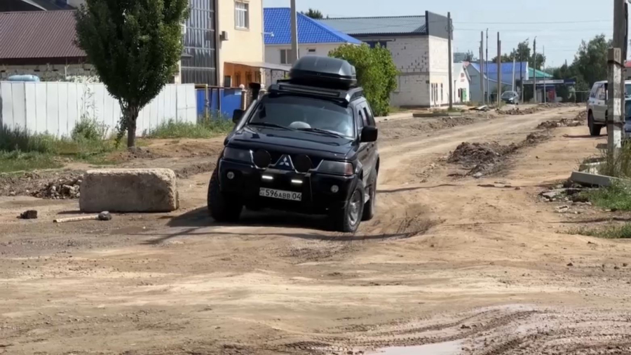 Ақтөбеде шағынаудандағы жол жөндеу жұмыстары созылып кетті