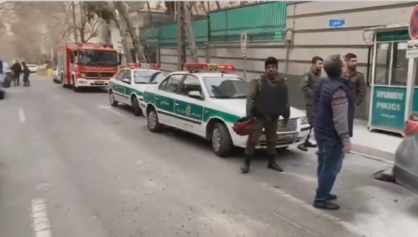 Нападение на посольство Азербайджана произошло в Тегеране
