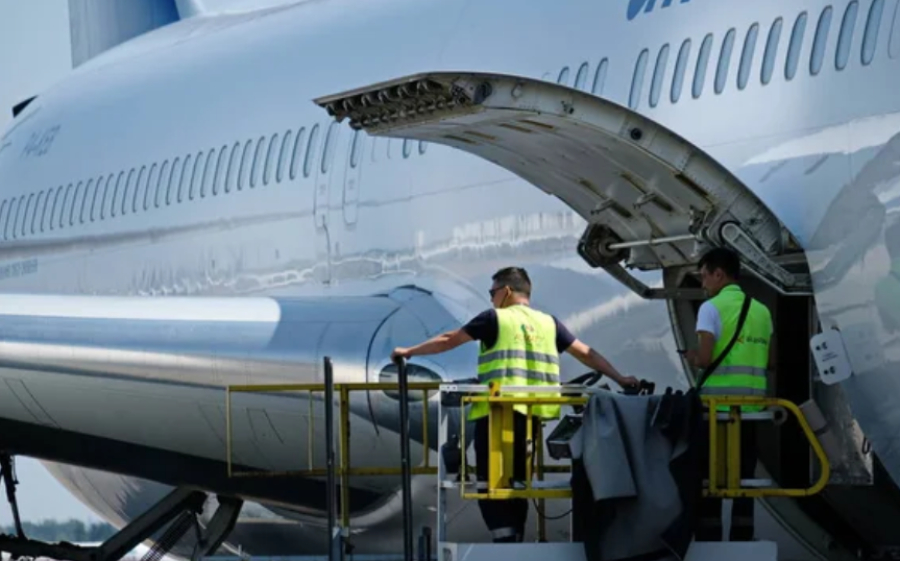 Аэропорты Астаны и Алматы проверят на соблюдение пунктуальности рейсов