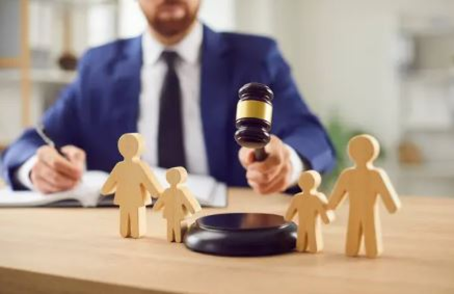 Какая работа проводится с алиментщиками