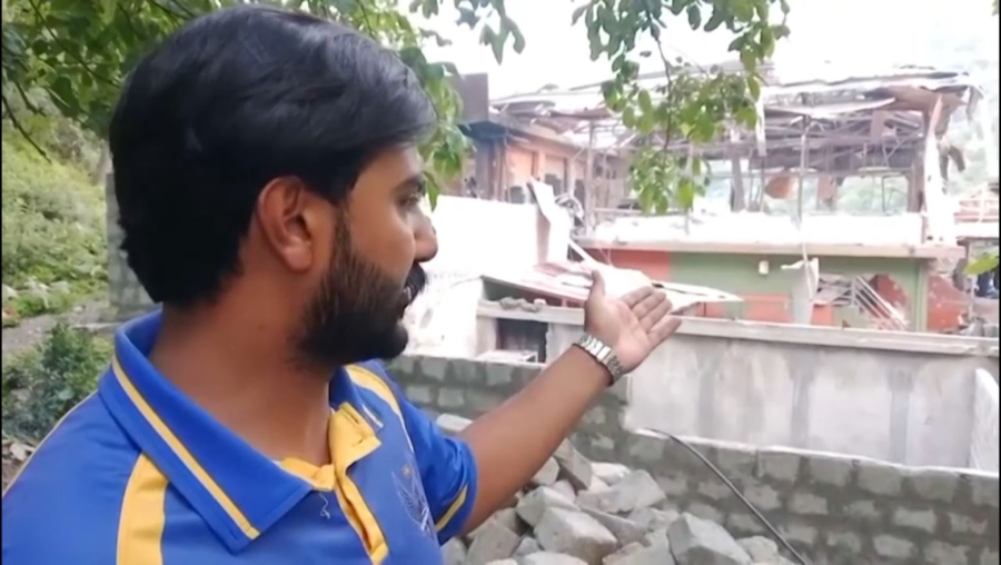 Үндістанның атқылауы бейбіт тұрғындардың үрейін тудырды