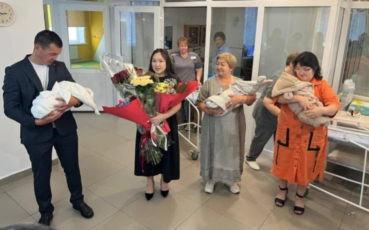Елнара, Елнияр, Елдияр: Павлодарда үшем дүниеге келді