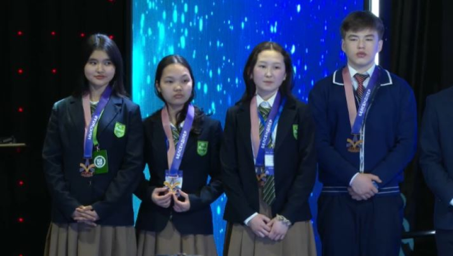 Победителей олимпиады «Ана тілі» наградили в Астане