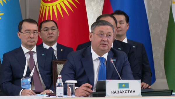 Астана, Алматы және Қарағанды қалаларына «Еңбек даңқы қаласы» атағы беріледі