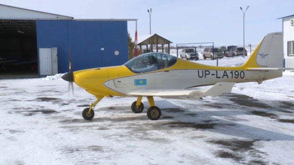 Биікті бағындырған ұшқыш қыздар