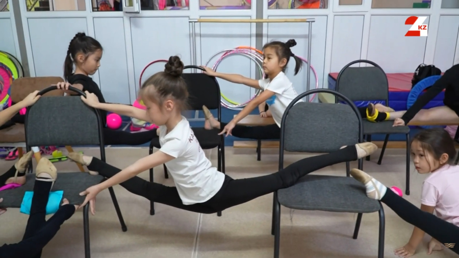 За кулисами грации: что скрывает художественная гимнастика