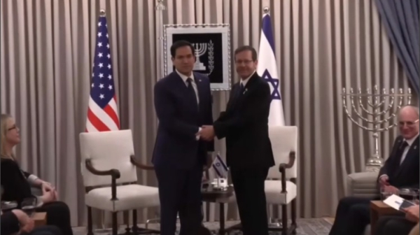 Госсек США подписал документ об ускорении поставок оружия Израилю