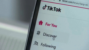 Сенатор Қазақстанда TikTok желісін жауып тастауды ұсынды