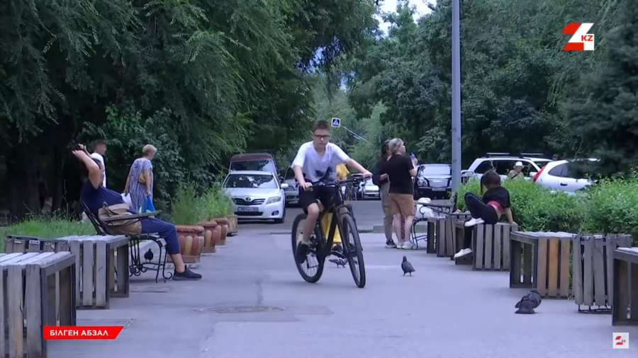 Жасөспірімдер ресми жұмыс істей ала ма?