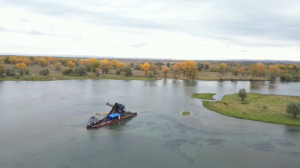 В ВКО расчищают русло Иртыша и отводят воду от прибрежных сёл