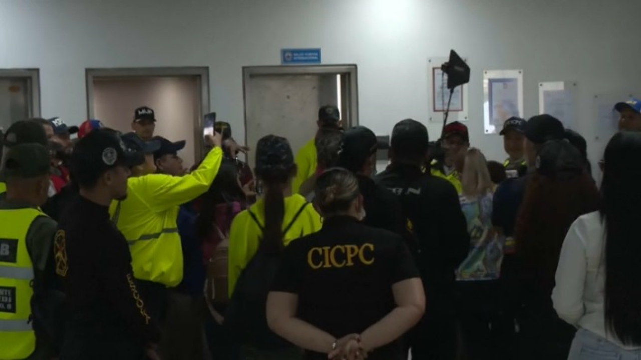 США депортировали 250 венесуэльских детей