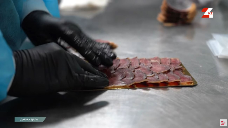 Қазақтың гастрономиялық мұрасы - сүр ет өндіретін цехтың жұмысы
