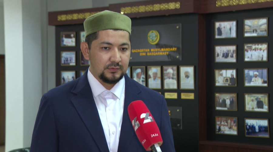 Религия не обязывает верующих закрывать лицо и руки – ДУМК