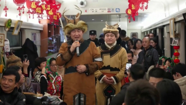 Қытайда бір күнде 190 млн адам сапарлады