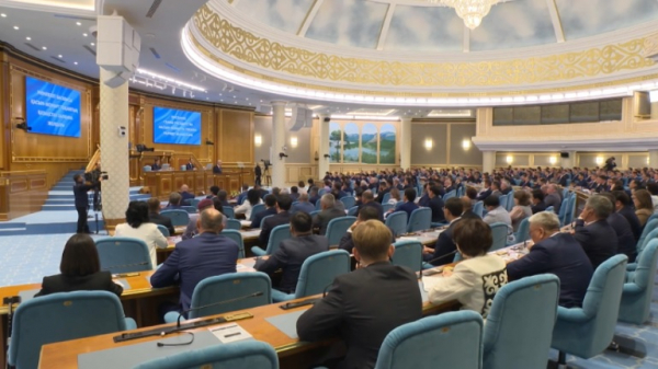 ОСМС, армия, ДТП: о чем Токаев говорил в Послании