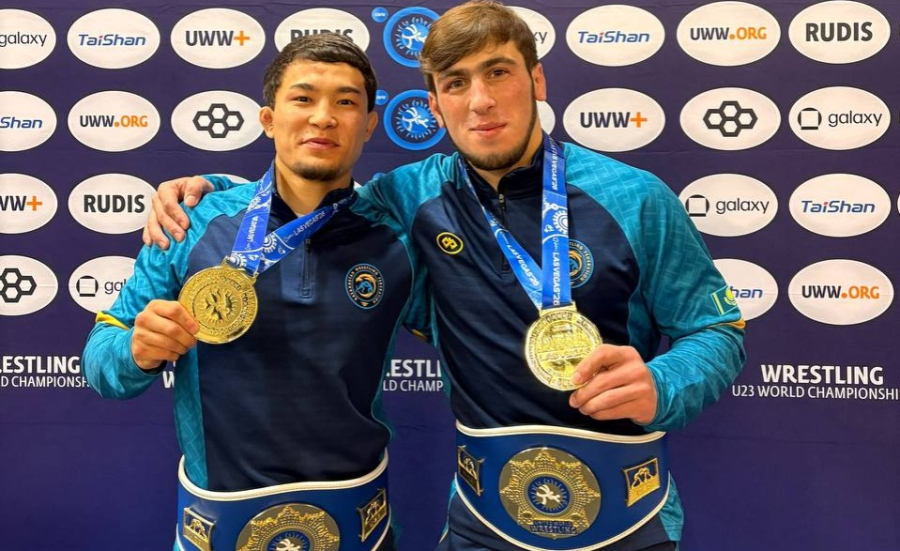 Казахстанские борцы завоевали золото чемпионата мира U23 в США