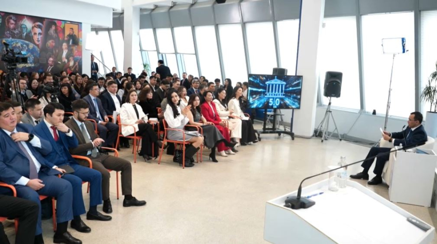 Подведены итоги пятого потока школы аналитики Taldau Community при Сенате